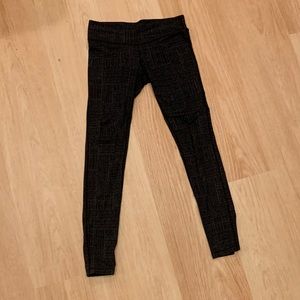 Patterned mid rise leggings